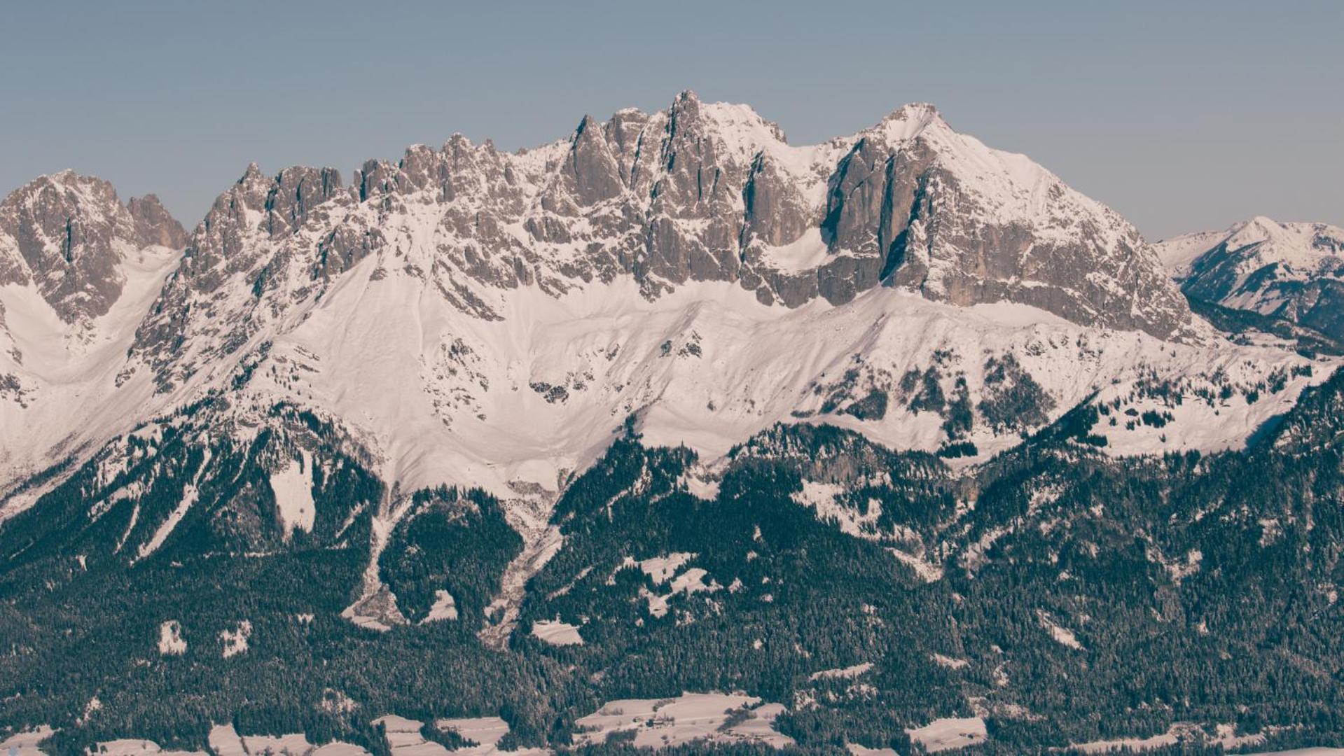 Hotel Alpin Tyrol - Kitzbueheler Alpen Sankt Johann in Tirol Exterior foto